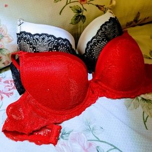 Bras (lace)